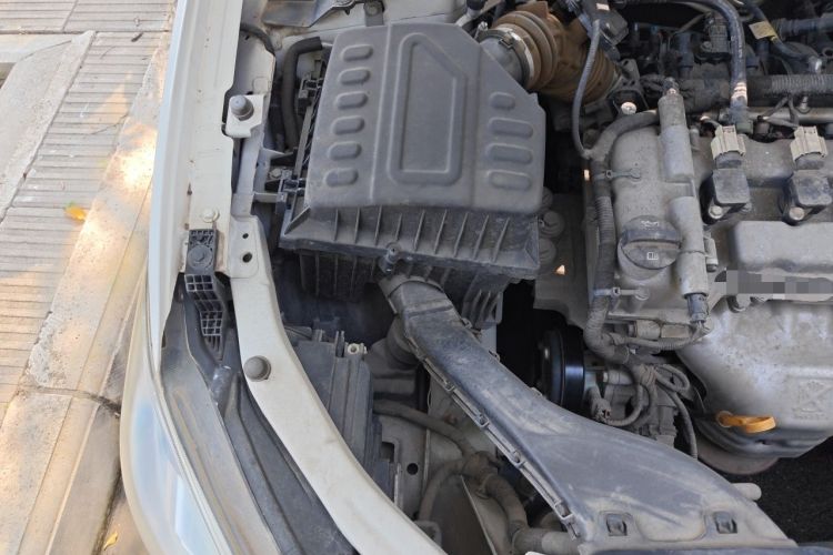 Used Chevrolet Cavalier 2019 320 Automatic Xinyue Edition Engine Bay Right