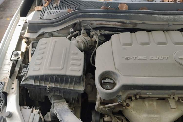 Used Chevrolet Cavalier 2019 320 Manual Xinyue Edition Engine Bay Right