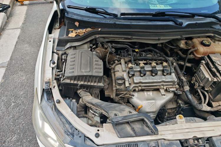 Used Chevrolet Cavalier 2019 320 Automatic Xinyue Edition Engine Bay Right