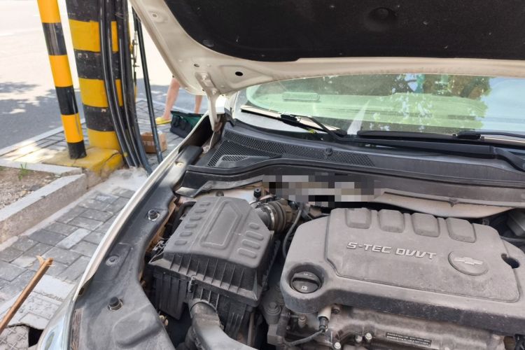 Used Chevrolet Cavalier 2019 320 Automatic Xinshang Edition Engine Bay Right