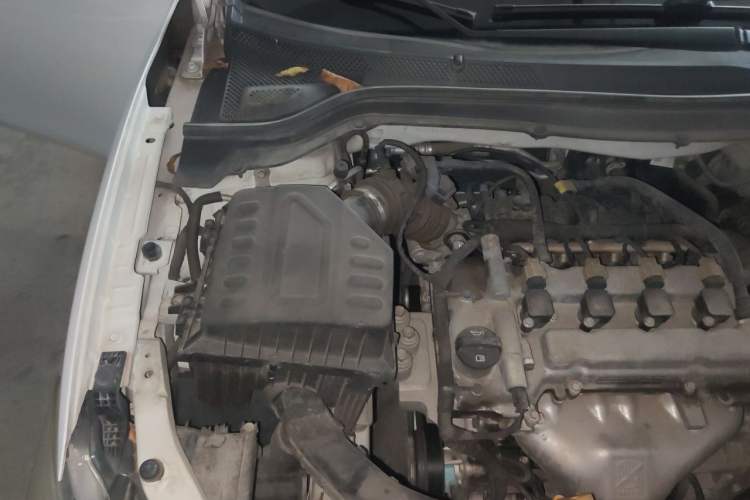 Used Chevrolet Cavalier 2019 320 Automatic Enjoyment with Sunroof Engine Bay Right