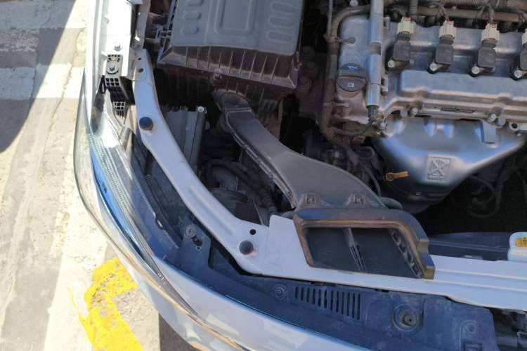 Used Chevrolet Cavalier 2019 320 Manual Enjoyment Edition Engine Bay Right