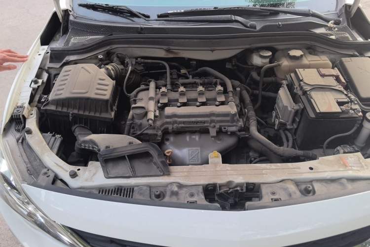 Used Chevrolet Cavalier 2019 320 Automatic Xinyue Edition Engine Bay Right