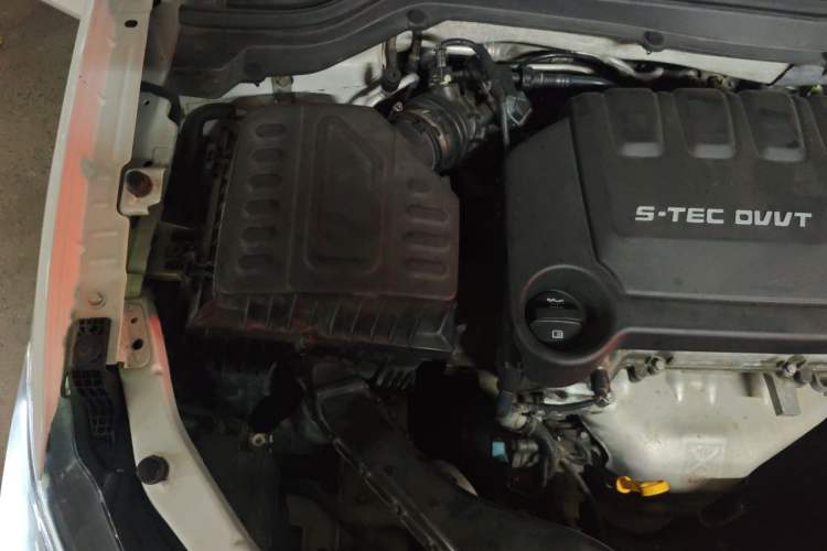 Used Chevrolet Cavalier 2019 320 Automatic Xinyue Edition Engine Bay Right