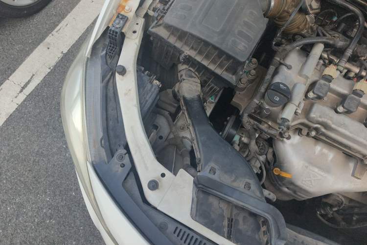 Used Chevrolet Cavalier 2019 320 Automatic Xinyue Edition Engine Bay Right