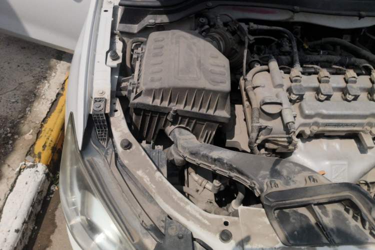 Used Chevrolet Cavalier 2019 320 Automatic Xinyue Edition Engine Bay Right