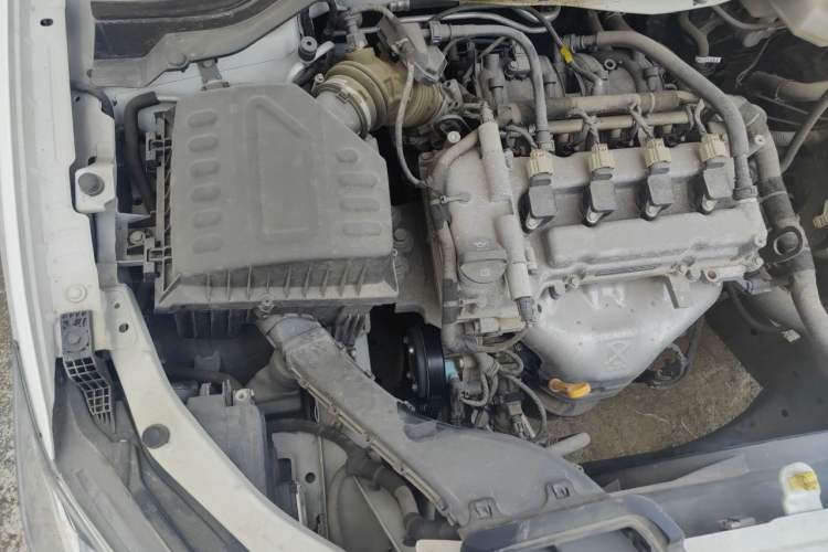 Used Chevrolet Cavalier 2019 320 Manual Xinyue Edition Engine Bay Right