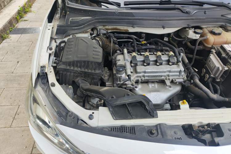 Used Chevrolet Cavalier 2019 320 Automatic Xinyue Edition Engine Bay Right