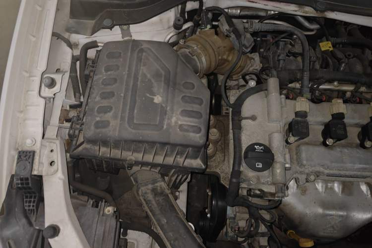 Used Chevrolet Cavalier 2019 320 Automatic Xinyue Edition Engine Bay Right