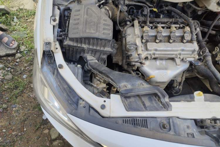 Used Chevrolet Cavalier 2019 320 Manual Xinyue Edition Engine Bay Right