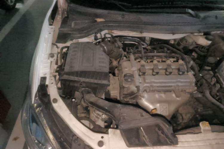 Used Chevrolet Cavalier 2019 320 Automatic Xinyue Edition Engine Bay Right