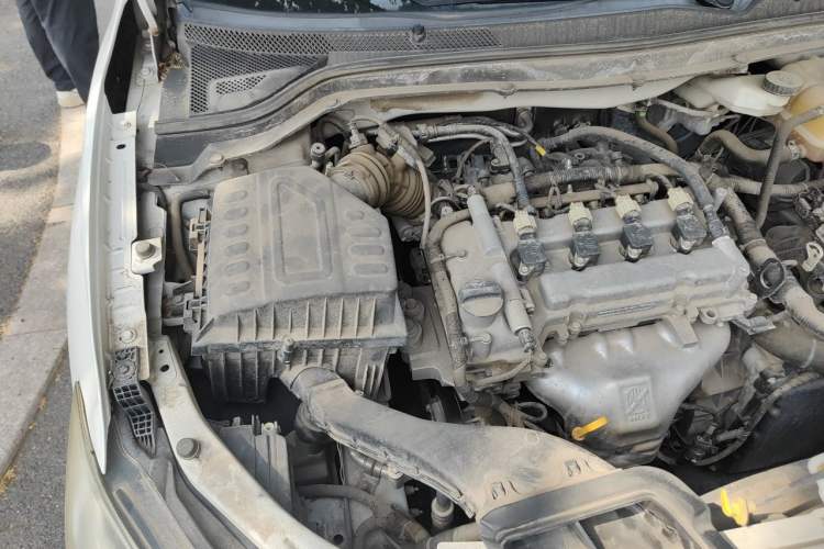 Used Chevrolet Cavalier 2019 320 Automatic Xinyue Edition Engine Bay Right