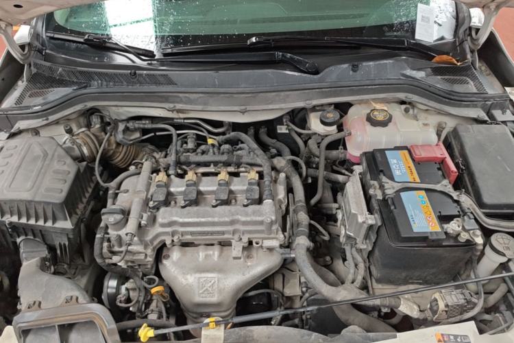 Used Chevrolet Cavalier 2019 320 Automatic Xinyue Edition Engine Bay