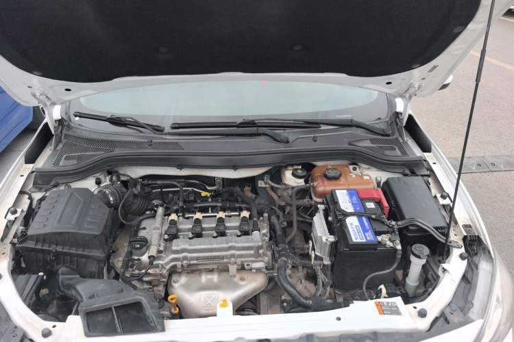 Used Chevrolet Cavalier 2019 320 Automatic Enjoyment with Sunroof Engine Bay