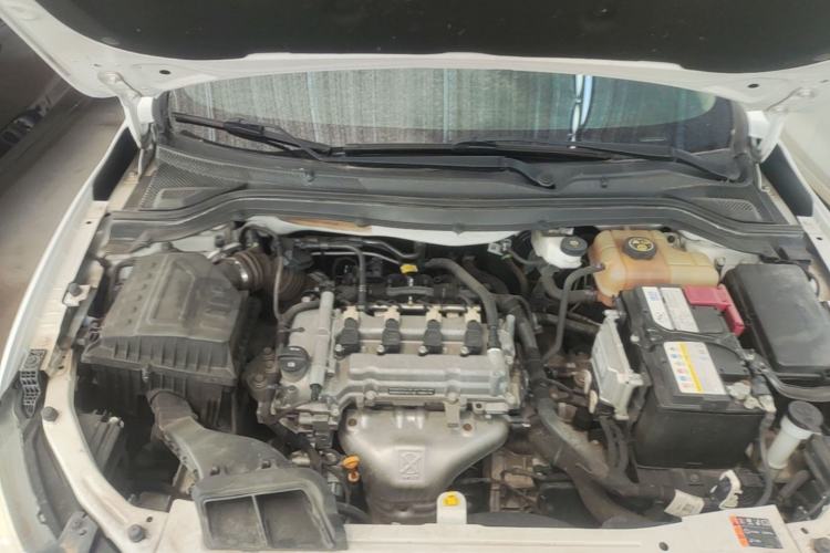 Used Chevrolet Cavalier 2019 320 Automatic Xinyue Edition Engine Bay