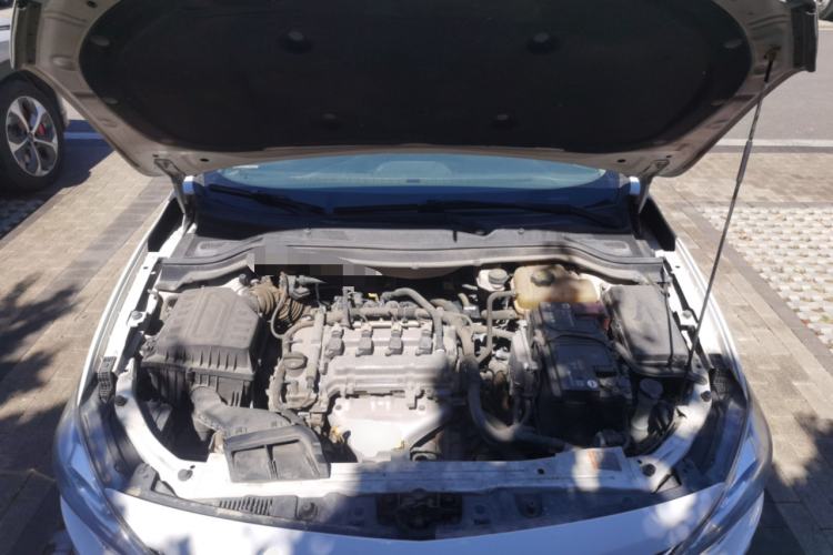 Used Chevrolet Cavalier 2019 320 Manual Xinyue Edition Engine Bay
