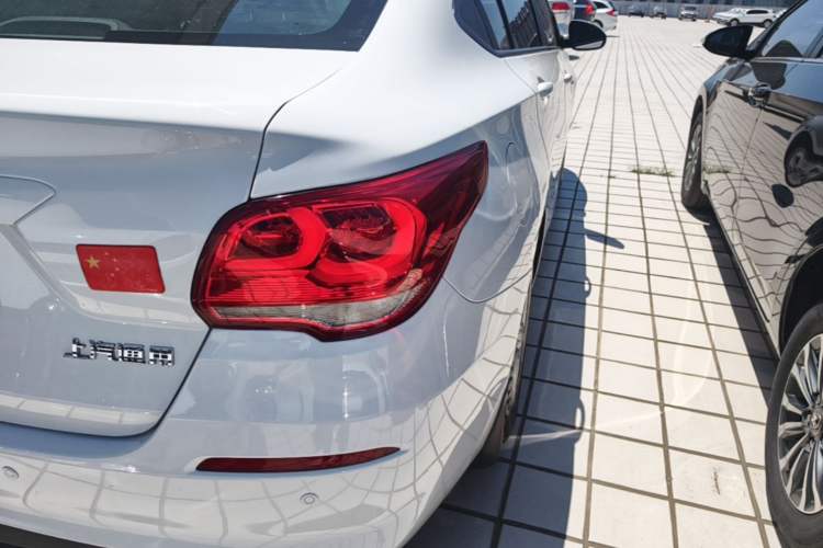 Used Chevrolet Cavalier 2019 320 Automatic Enjoyment with Sunroof Exterior 3