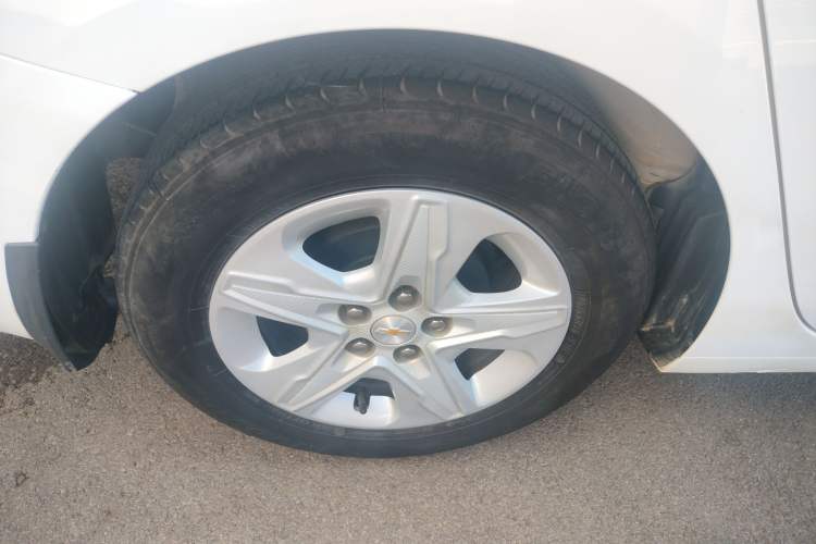 Used Chevrolet Cavalier 2019 320 Automatic Enjoyment with Sunroof Exterior 3