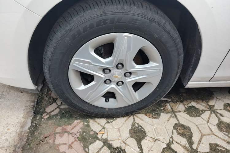 Used Chevrolet Cavalier 2019 320 Automatic Enjoyment with Sunroof Exterior 4
