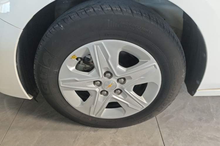 Used Chevrolet Cavalier 2019 320 Automatic Enjoyment with Sunroof Exterior 4