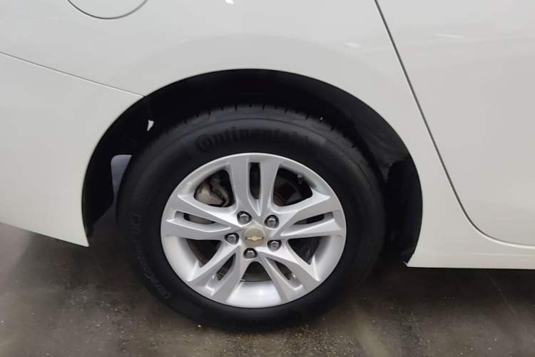 Used Chevrolet Cavalier 2019 320 Automatic Xinyue Edition Exterior 5