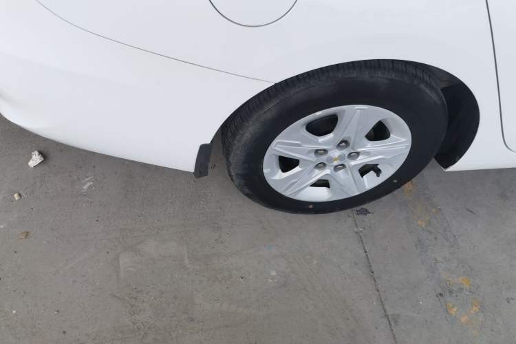 Used Chevrolet Cavalier 2019 320 Automatic Enjoyment with Sunroof Exterior 5