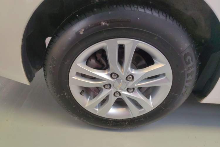 Used Chevrolet Cavalier 2019 320 Automatic Xinyue Edition Exterior 5