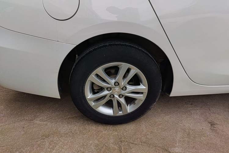 Used Chevrolet Cavalier 2019 320 Automatic Xinyue Edition Exterior 5