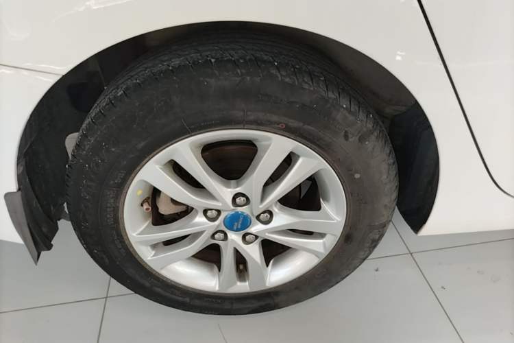 Used Chevrolet Cavalier 2019 320 Automatic Xinyue Edition Exterior 5