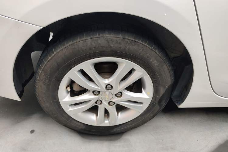 Used Chevrolet Cavalier 2019 320 Automatic Xinyue Edition Exterior 5