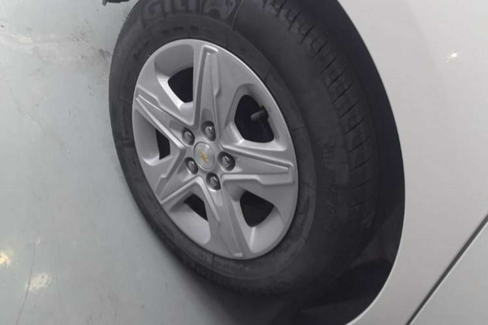 Used Chevrolet Cavalier 2019 320 Automatic Enjoyment with Sunroof Exterior 5