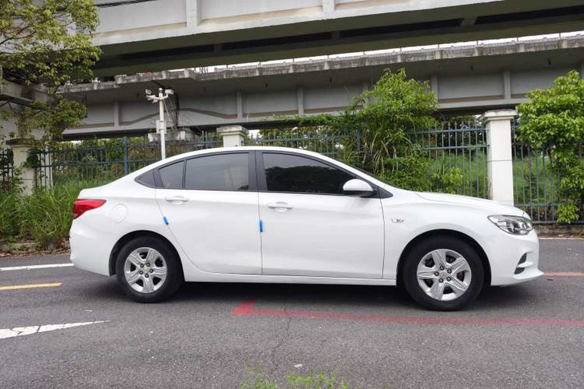 Used Chevrolet Cavalier 2019 320 Automatic Enjoyment with Sunroof Exterior 5