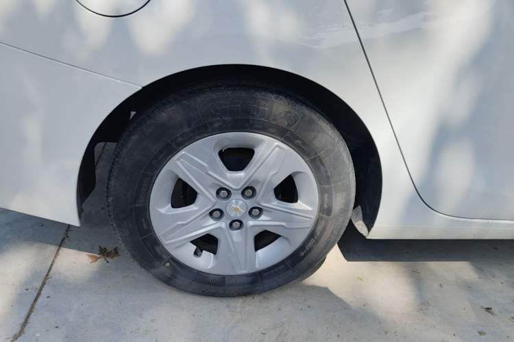 Used Chevrolet Cavalier 2019 320 Automatic Enjoyment with Sunroof Exterior 5