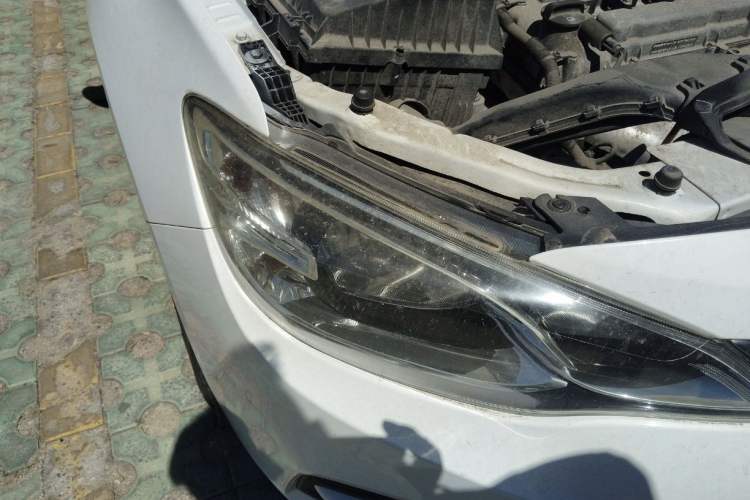 Used Chevrolet Cavalier 2019 320 Automatic Enjoyment with Sunroof Exterior 5