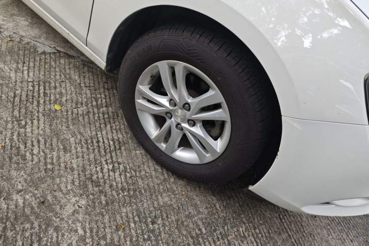 Used Chevrolet Cavalier 2019 320 Automatic Xinyue Edition Exterior 7