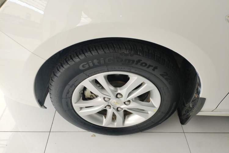 Used Chevrolet Cavalier 2019 320 Automatic Xinyue Edition Exterior 7