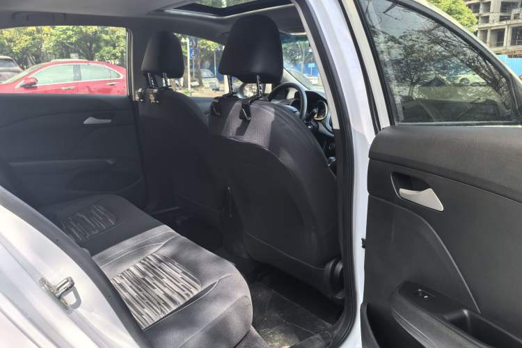 Used Chevrolet Cavalier 2019 320 Automatic Enjoyment with Sunroof Exterior 9