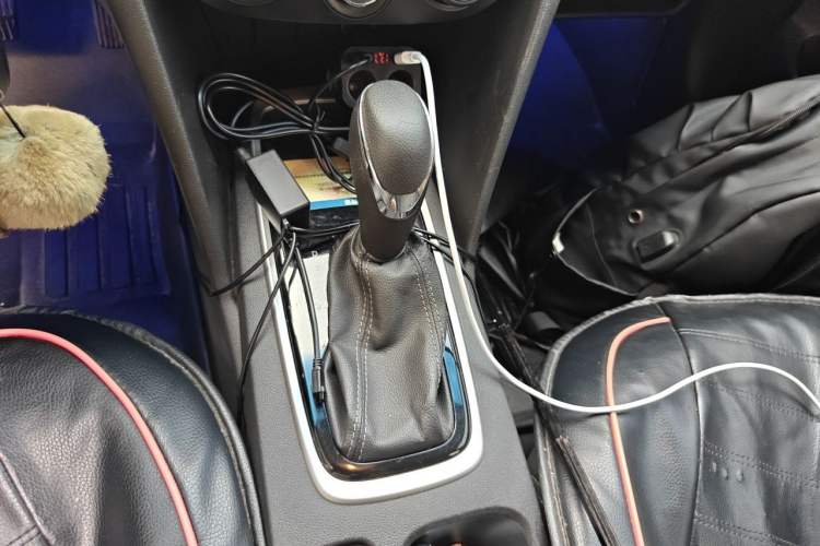 Used Chevrolet Cavalier 2019 320 Automatic Enjoyment Edition Gear Lever