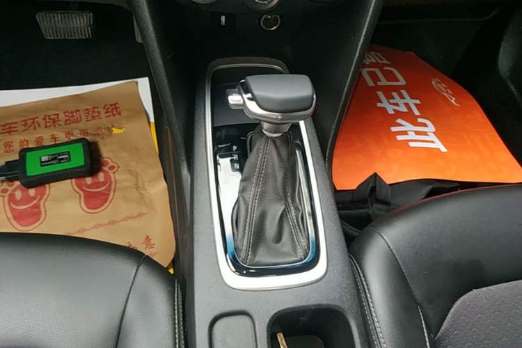 Used Chevrolet Cavalier 2019 320 Automatic Xinyue Edition Gear Lever