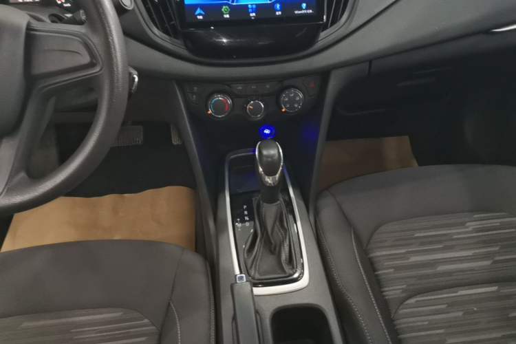 Used Chevrolet Cavalier 2019 320 Automatic Enjoyment with Sunroof Gear Lever