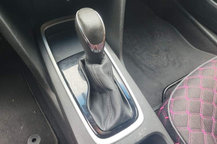 Used Chevrolet Cavalier 2019 320 Automatic Enjoyment with Sunroof Gear Lever