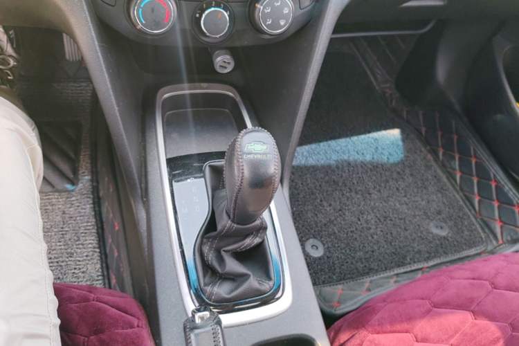 Used Chevrolet Cavalier 2019 320 Automatic Enjoyment with Sunroof Gear Lever