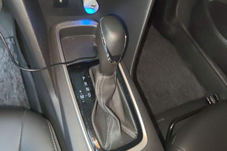 Used Chevrolet Cavalier 2019 320 Automatic Xinyue Edition Gear Lever