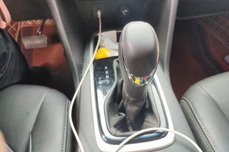 Used Chevrolet Cavalier 2019 320 Automatic Xinyue Edition Gear Lever