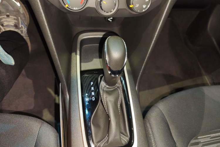 Used Chevrolet Cavalier 2019 320 Automatic Enjoyment with Sunroof Gear Lever