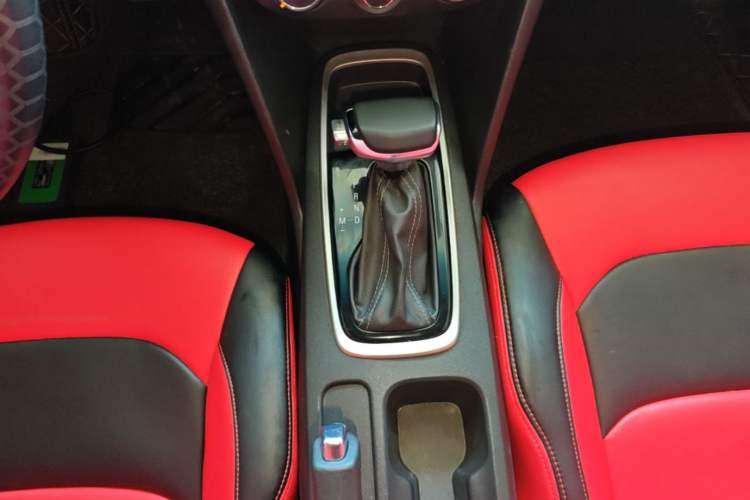 Used Chevrolet Cavalier 2019 320 Automatic Enjoyment with Sunroof Gear Lever