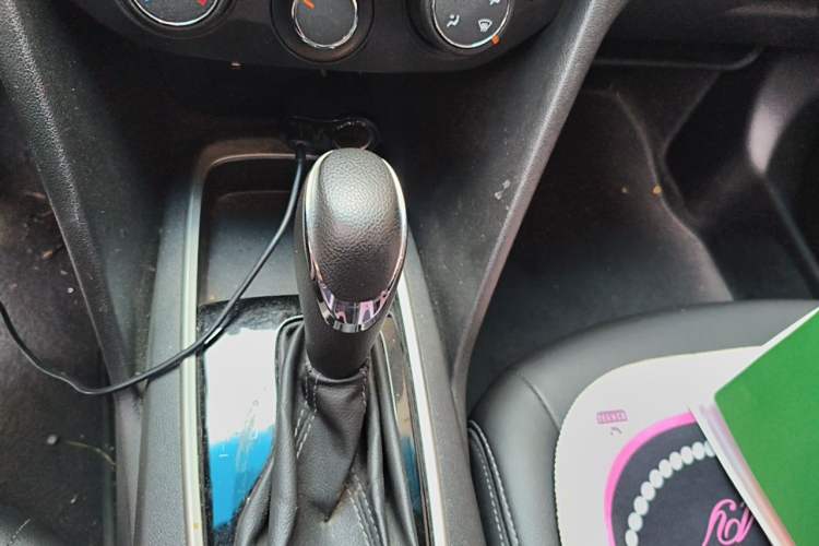 Used Chevrolet Cavalier 2019 320 Automatic Xinyue Edition Gear Lever