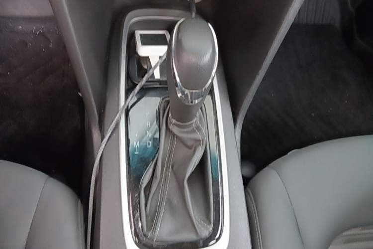 Used Chevrolet Cavalier 2019 320 Automatic Enjoyment with Sunroof Gear Lever