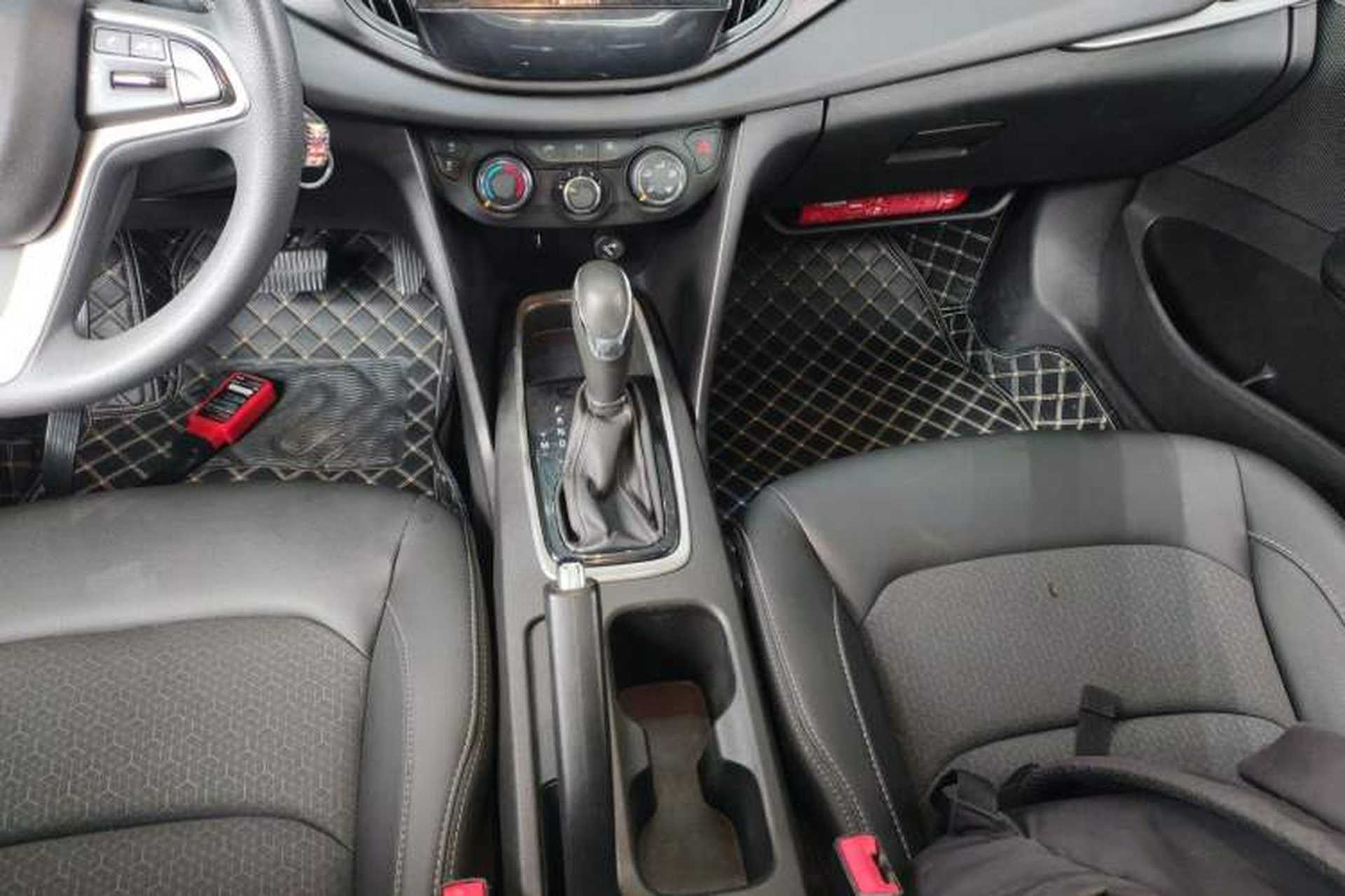Used Chevrolet Cavalier 2019 320 Automatic Xinyue Edition Gear Lever