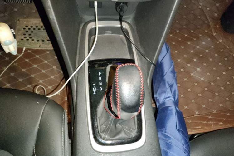 Used Chevrolet Cavalier 2019 320 Automatic Xinyue Edition Gear Lever